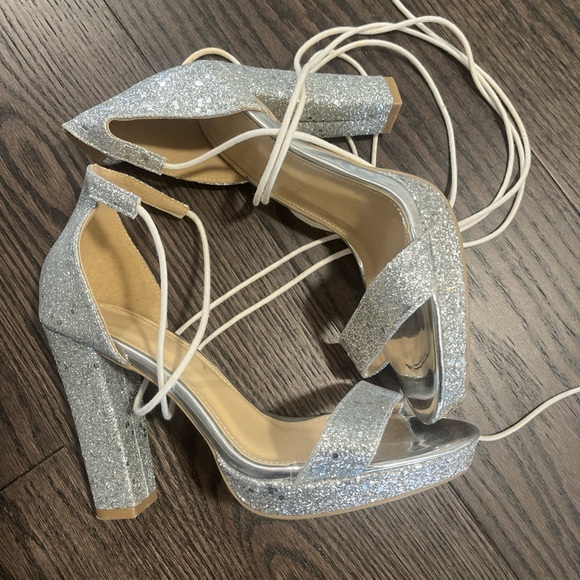 Silver sparkly wedge heels with tie straps - Picture 2 of 3
